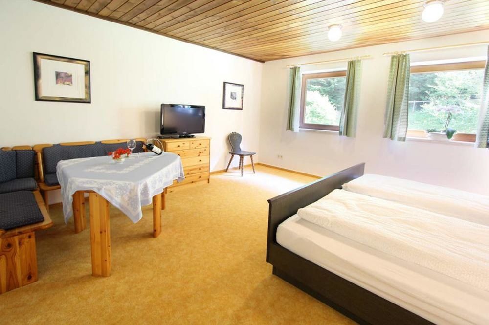 Baerenwirt Apartment Mittenwald Exterior foto